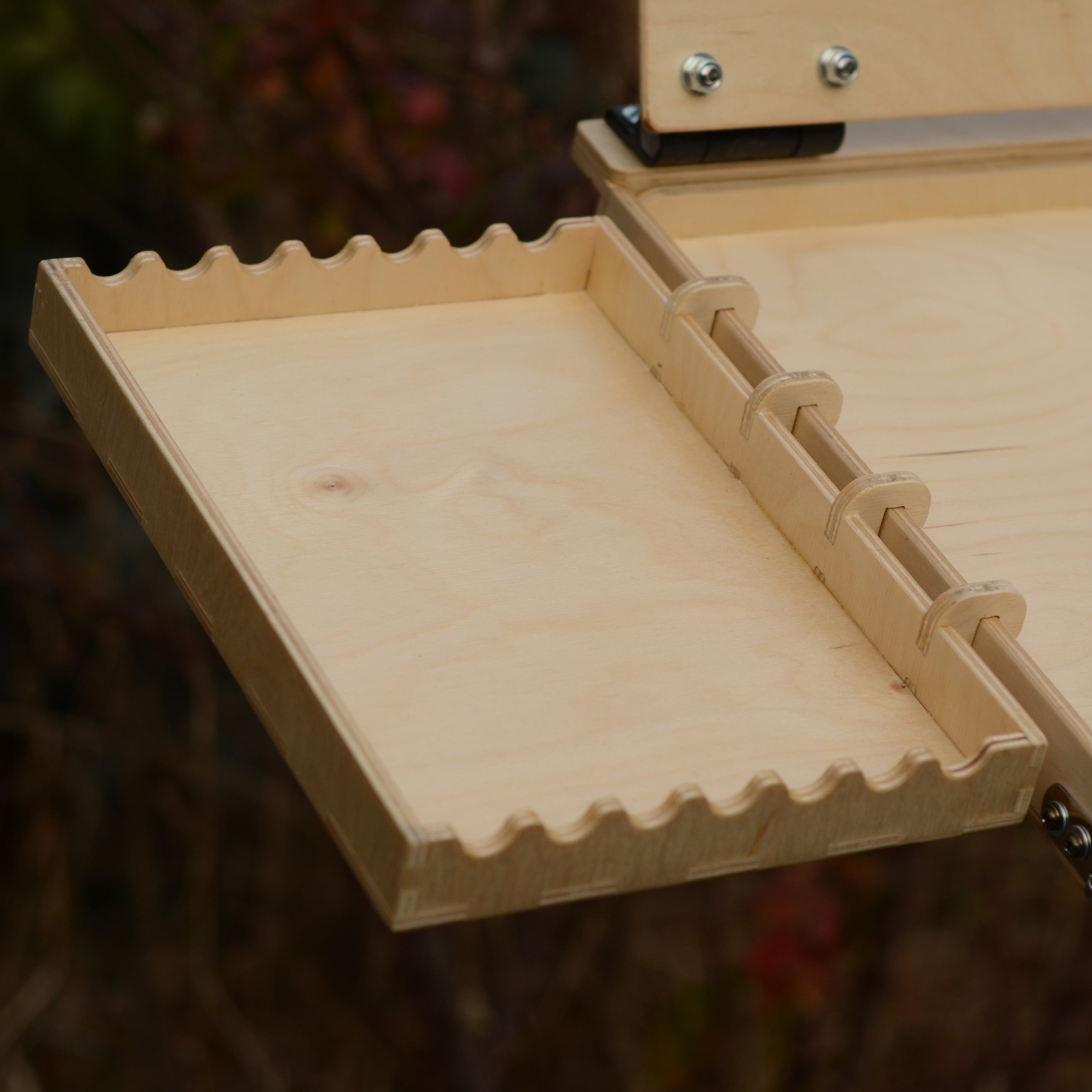Side trays and extensions