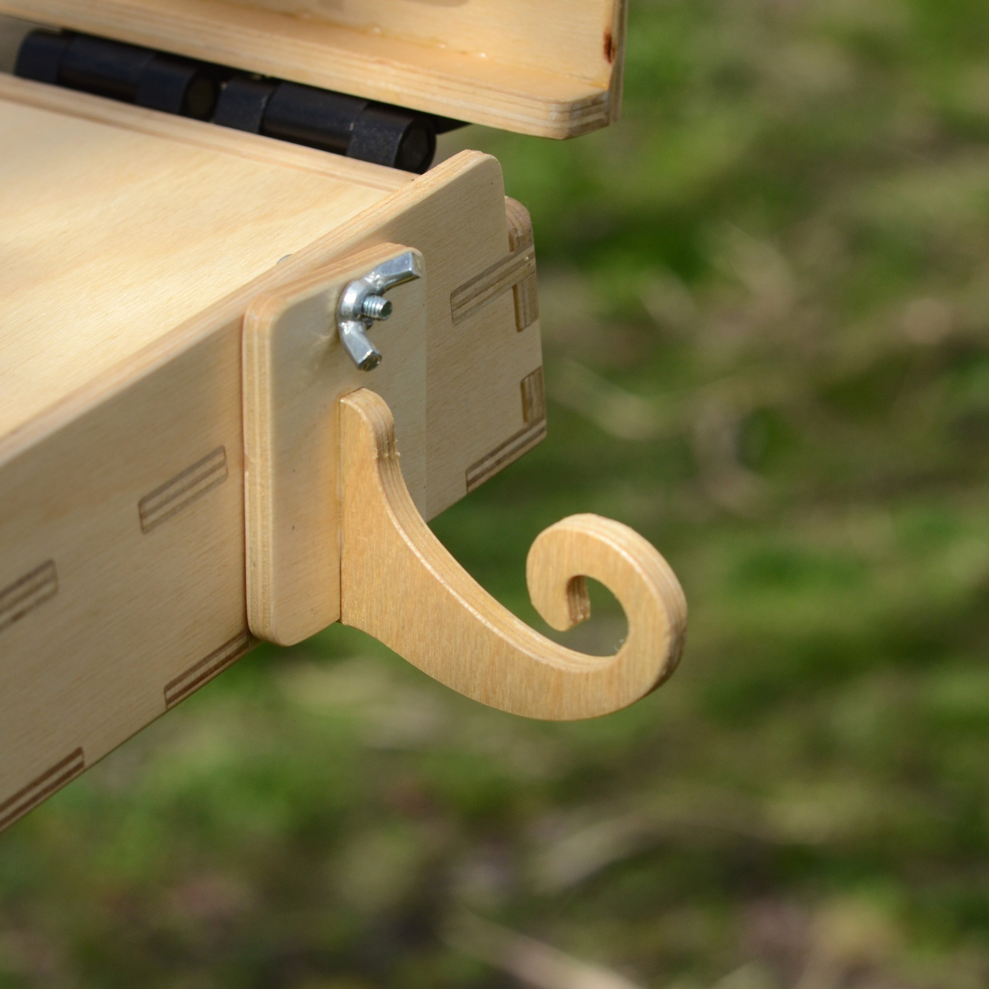 Thinner jar hook