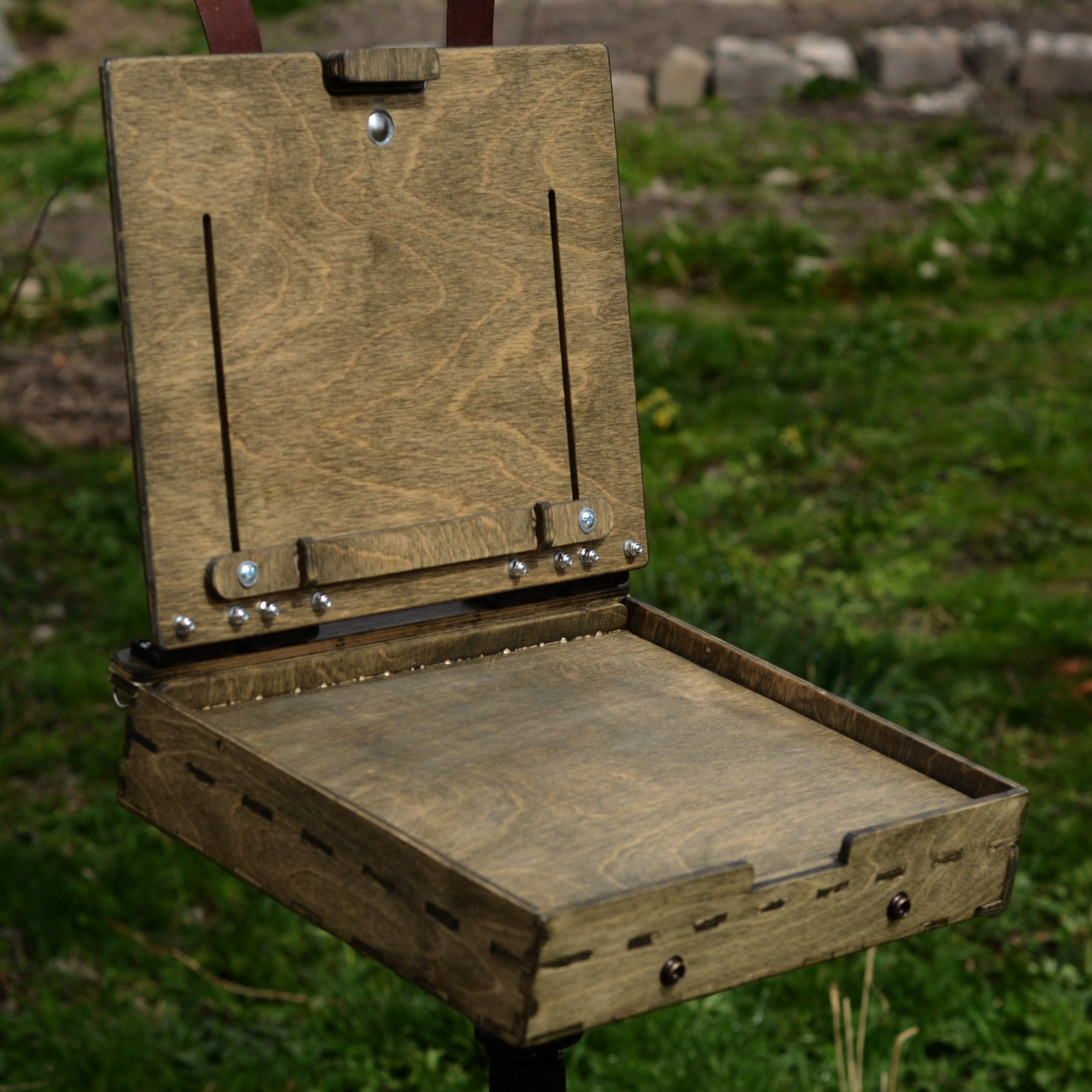 Martlet 10×12 pochade box - side wet panel carrier (made to order)
