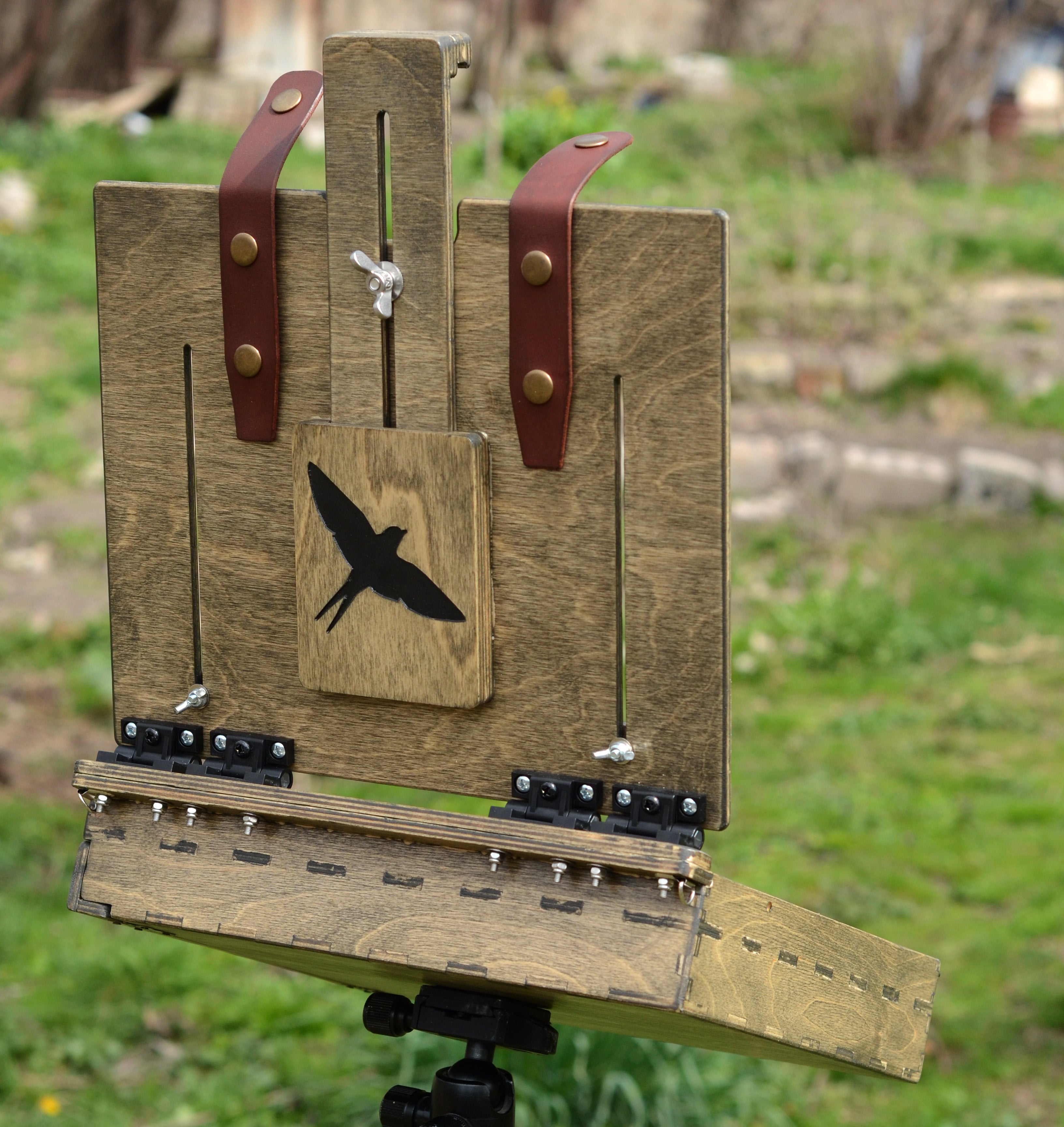 Martlet 10×12 pochade box - side wet panel carrier (made to order)