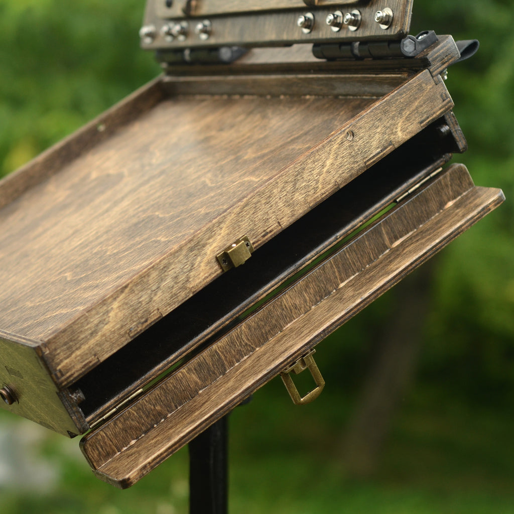 Martlet 10×12 pochade box - side wet panel carrier (black wood)