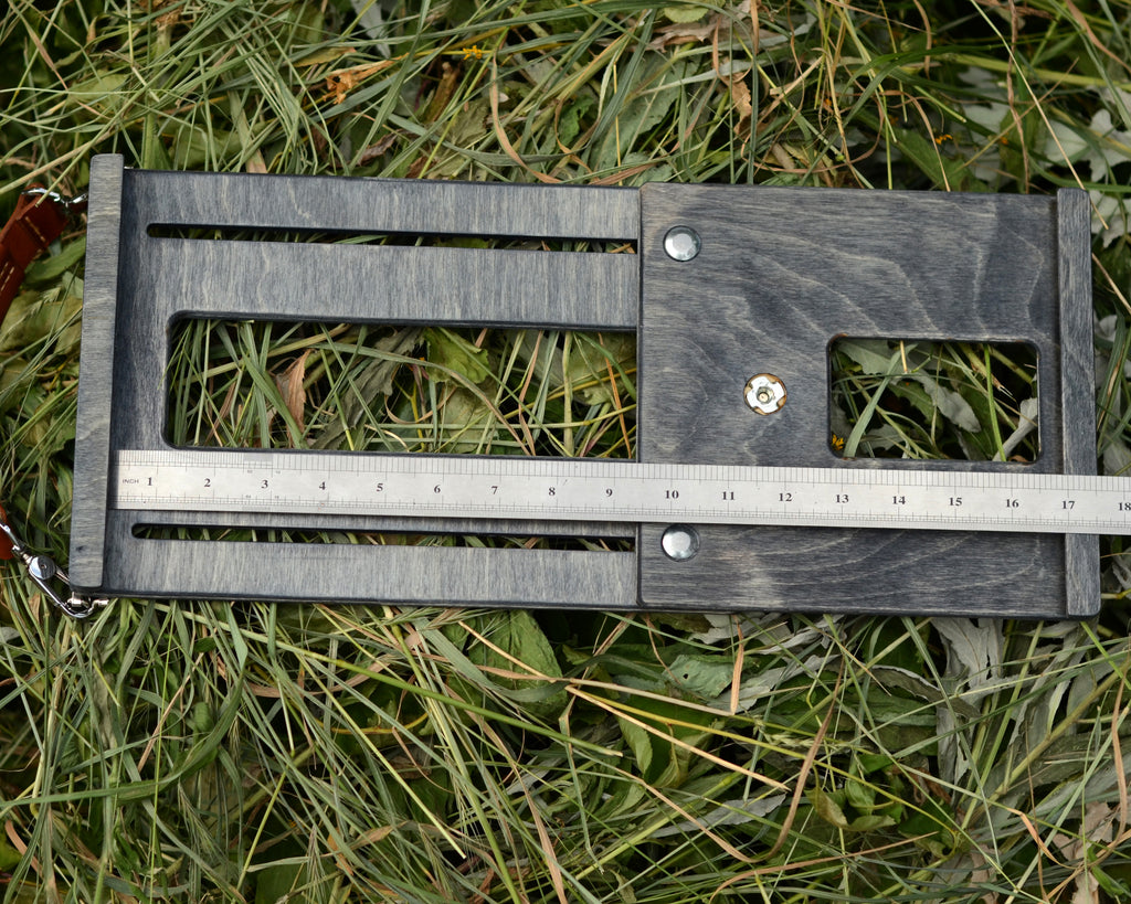 Tripod easel and wet panel carrier