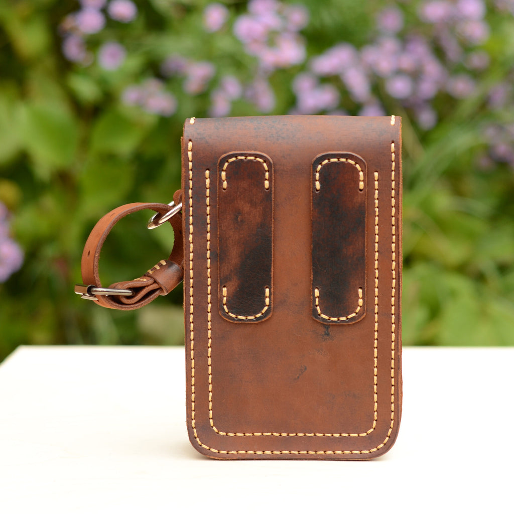 Belt bag for a sketchbook