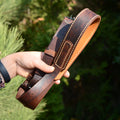 Leather shoulder strap for a pochade box