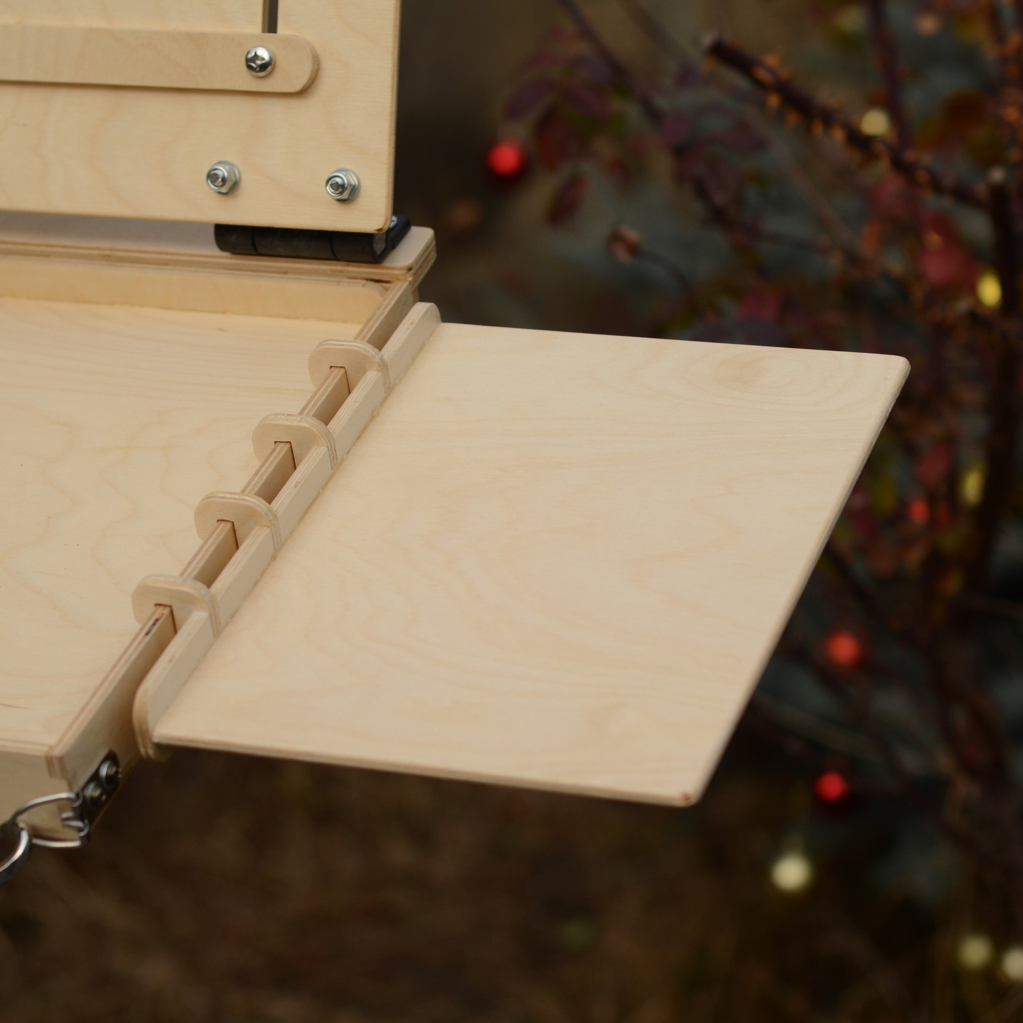 Slot-in side palette