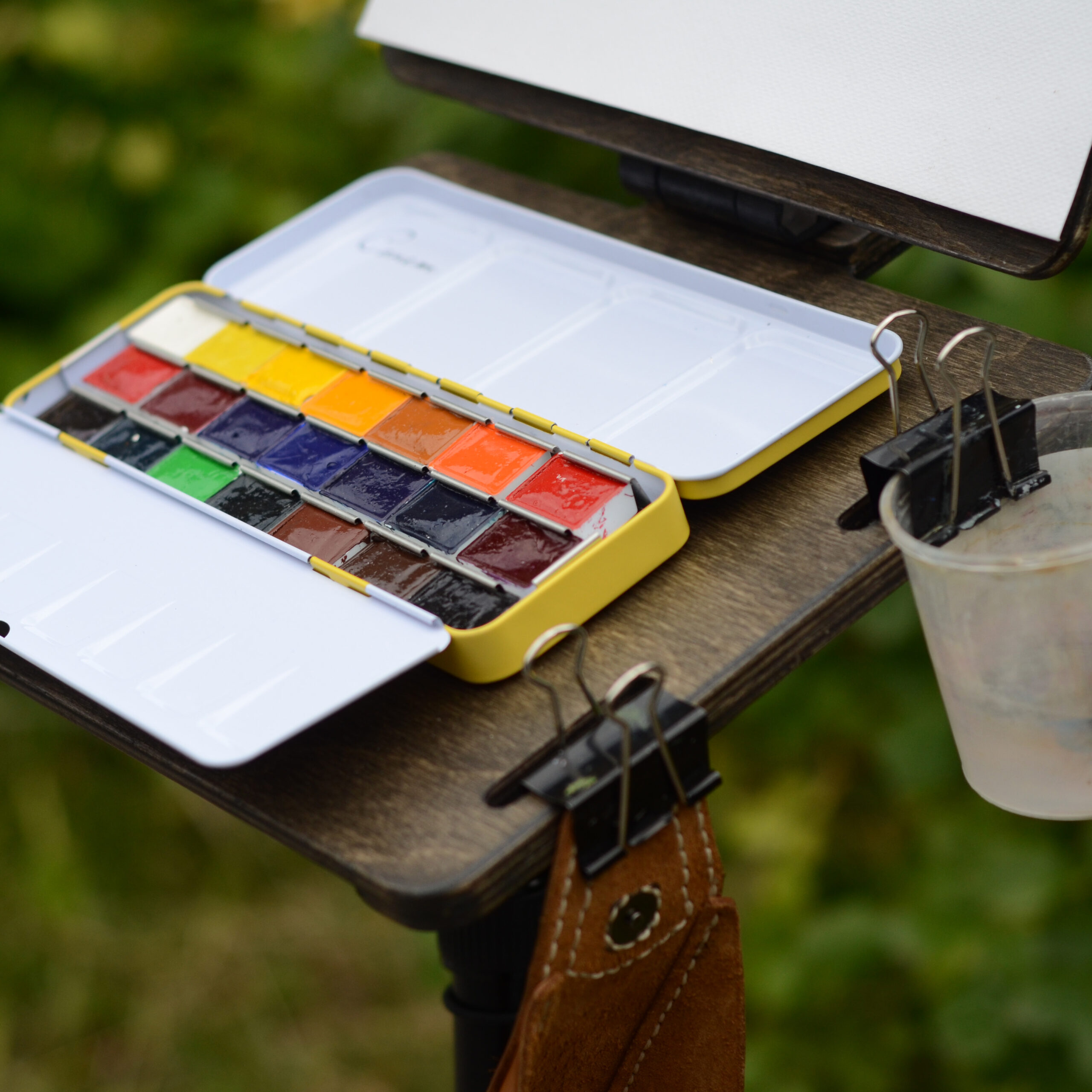 Watercolor easel for metal palettes (made to order) - Martletpochades